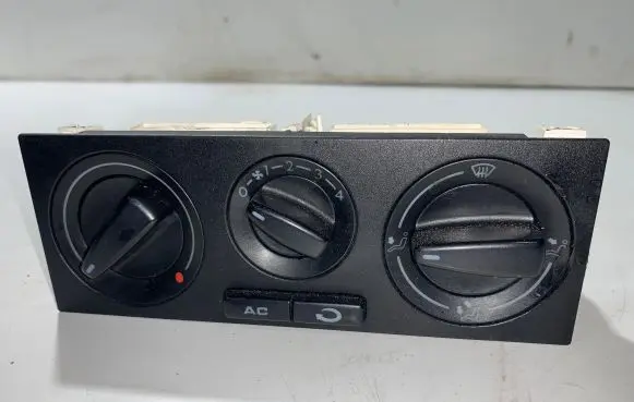 Volkswagen PASSAT B5 Climate control unit 1J0820045G01C