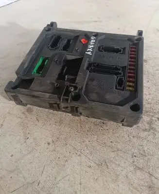 Ford Galaxy Fuse module 7M0962258D 14B205AB S108145100E