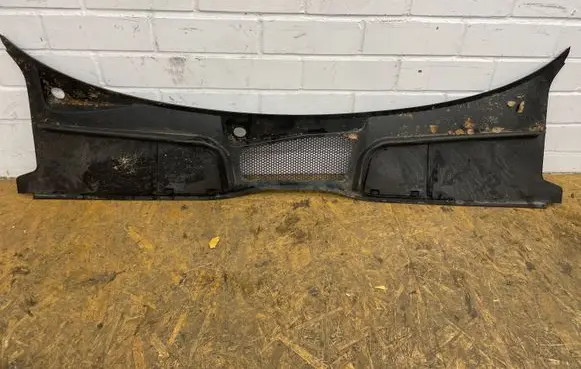 Audi A5 Other engine bay part 8W2819403