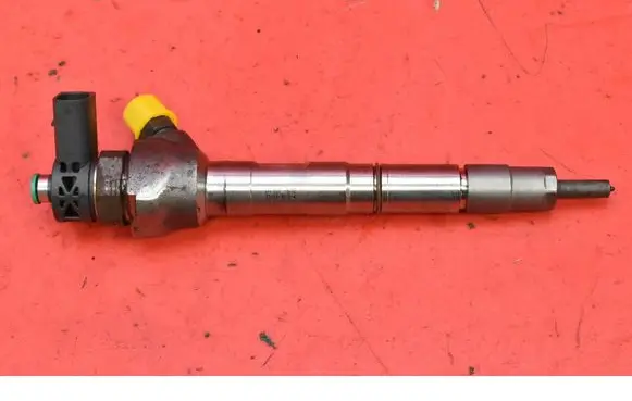 Volkswagen PASSAT CC Fuel injector 04L130277AC