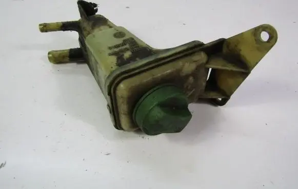 Audi A6 S6 C5 4B Power steering fluid tank/reservoir 8D0422373