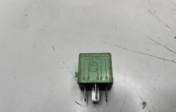 BMW 3 E46 Other relay 8373700 6136 23134B59X314