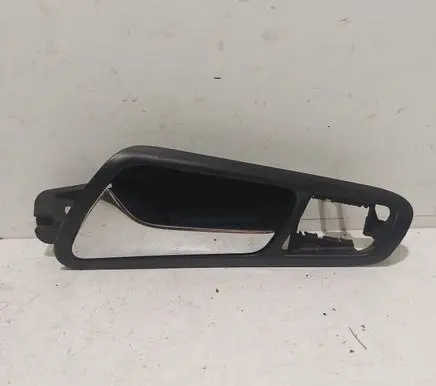 Volkswagen PASSAT B6 Front door interior handle 3C1837113D CZVG5