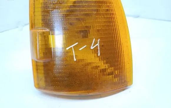 Volkswagen Transporter - Caravelle T4 Front indicator light 701953050B