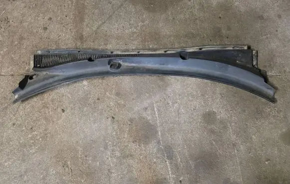 Subaru Legacy Wiper trim 91411AG010