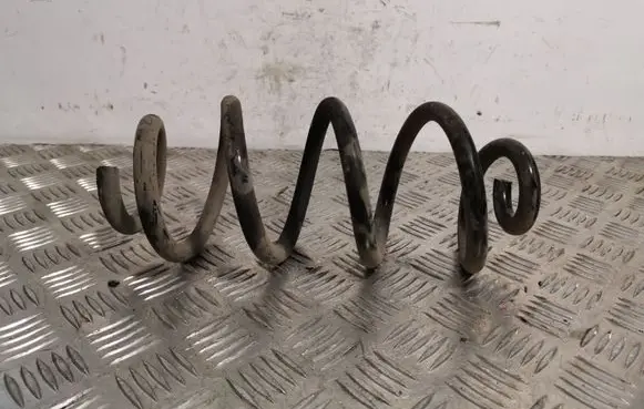 Nissan X-Trail T32 Rear coil spring