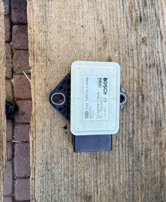 Jaguar XF X250 ESP acceleration yaw rate sensor 8W83-14B296-AD