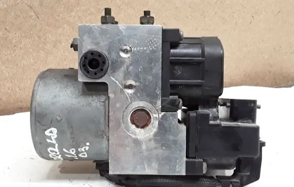 Toyota Corolla E120 E130 ABS Pump 4451002050 8954102030