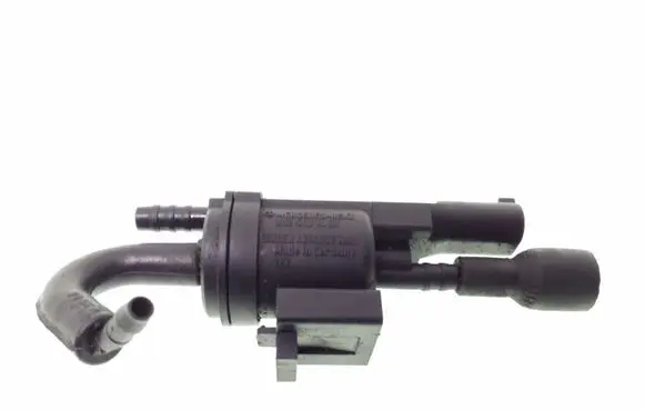Mercedes-Benz E W212 Vacuum valve 0025401497