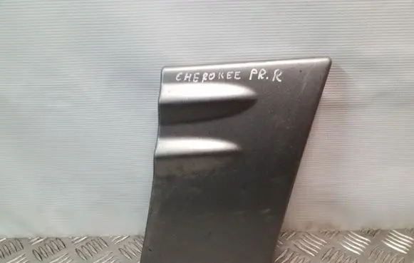 Jeep Grand Cherokee (WJ) Fender trim (molding) 5EY26TRM