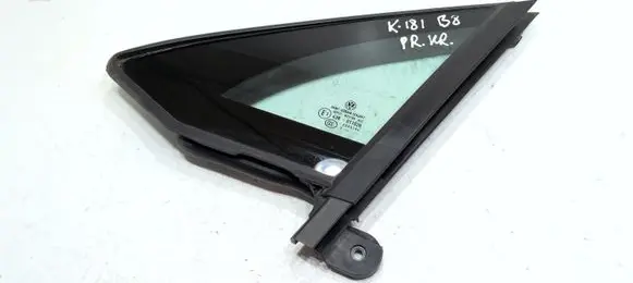 Volkswagen PASSAT B8 Front door vent window glass four-door 3G0845113C