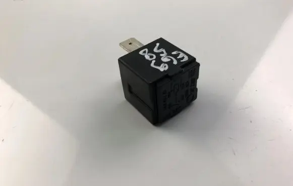 Opel Insignia A Other relay 13245094