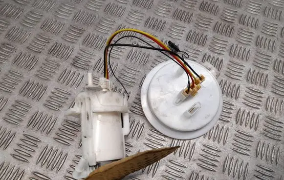 Audi A8 S8 D4 4H In-tank fuel pump 4H0201317H