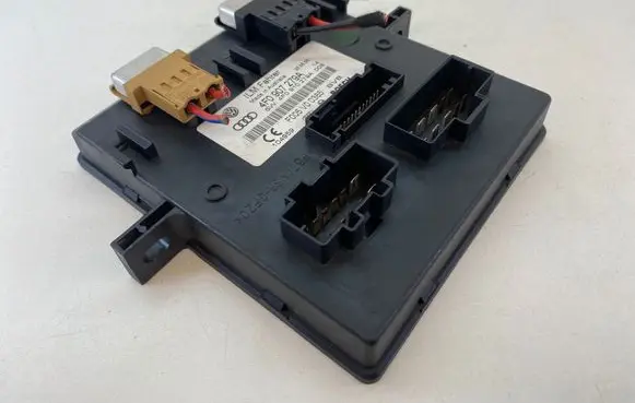 Audi A6 S6 C6 4F Comfort/convenience module 4F0907279A 4F0910279A F005V00385