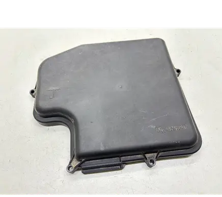 Volkswagen PASSAT B5.5 Fuse box cover 8D1907613A