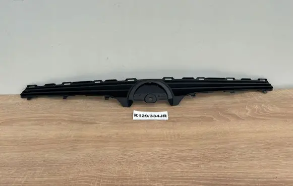 Opel Insignia B Front bumper upper radiator grill 39030057ORG
