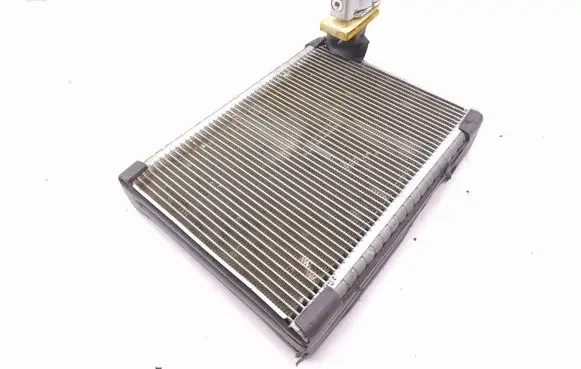 Peugeot 3008 III Air conditioning (A/C) radiator (interior)
