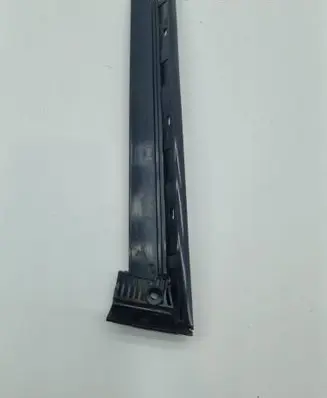 Ford Mustang VII Door glass trim PR3BC02564BA