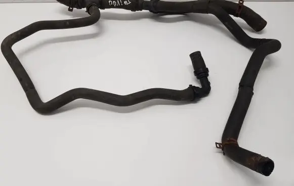 Renault Twingo III Engine coolant pipe/hose 215018211R A4535010982 800506715