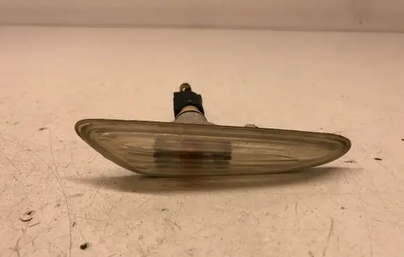 BMW 3 E46 Front fender indicator light