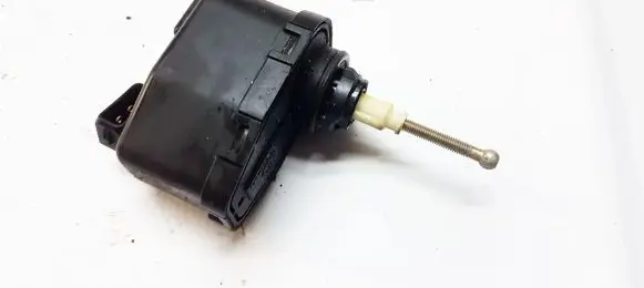 Audi 100 S4 C4 Headlight level adjustment motor 00437545