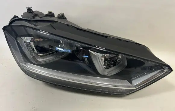 Volkswagen Golf Sportsvan Headlight/headlamp