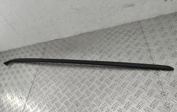 Seat Alhambra (Mk2) Windshield trim 7N0854328C 7N0854328