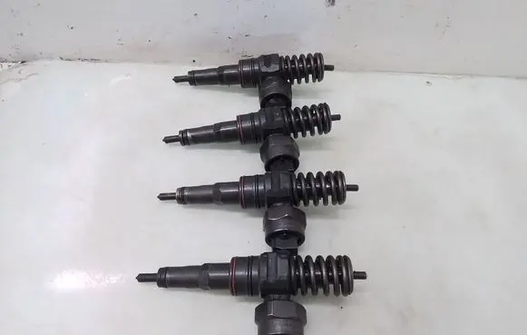 Ford Galaxy Fuel injectors set 038130073AC