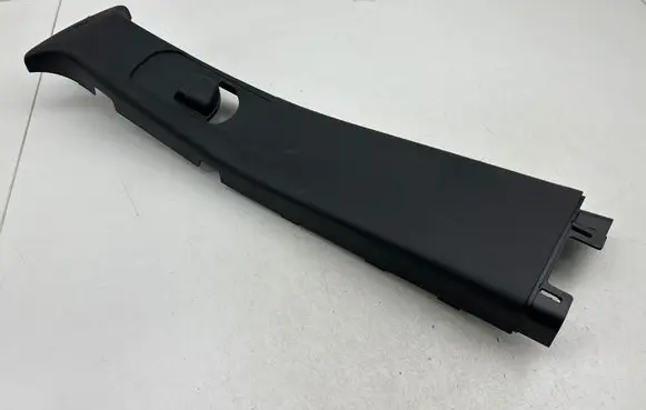 Dodge Durango III (B) pillar trim (top) 101976050BLR 9S139234 5VP05DX9AC