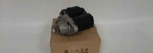 Volkswagen Golf V Starter motor