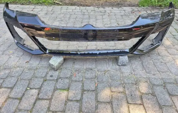 BMW 5 G30 G31 Front bumper 8469287