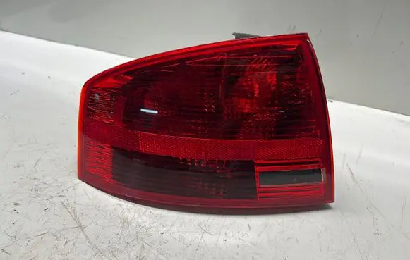 Audi A4 S4 B7 8E 8H Rear/tail lights 11B186A09N 13151810