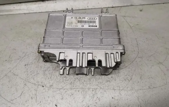 Audi A6 S6 C4 4A Engine control unit/module 8A0907311AD 0261203520 0261203521