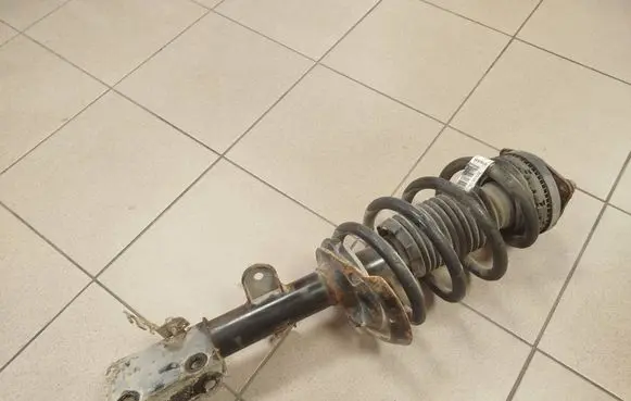 Chrysler Town u0026 Country V Front shock absorber with coil spring 383762EGT 68136916AB