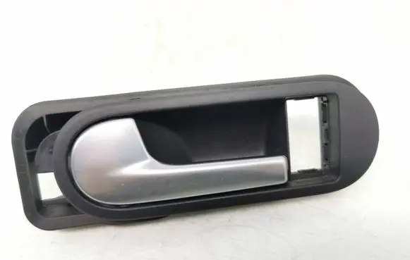 Volkswagen Golf Plus Front door interior handle 5M0837113A 5m0837197