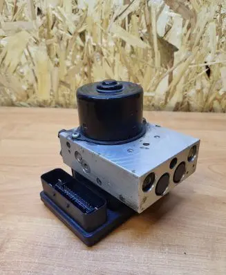 Volvo XC90 ABS Pump 30793445 10092504153