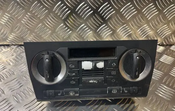 Audi A3 S3 8P Climate control unit 8P0820043C