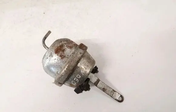 Ford Mondeo MK I Valve vacuum 3613513