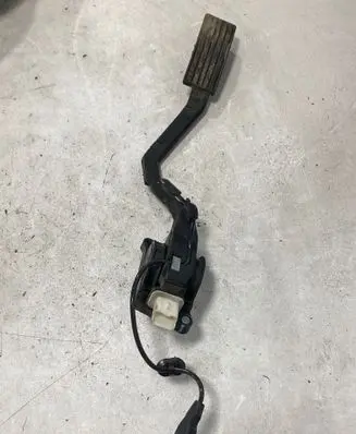 Peugeot 407 Accelerator throttle pedal F00c3e2429