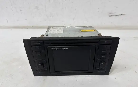 Audi A6 S6 C5 4B Radio/CD/DVD/GPS head unit 4B0035192K AUZ1Z1B6286815 014AUZ1Z1B6286815