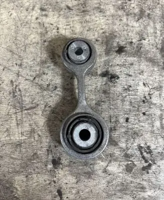 BMW 5 F10 F11 Rear control arm 6775683 33326775683