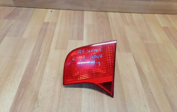 Audi A4 S4 B7 8E 8H Tailgate rear/tail lights 8E5945094A