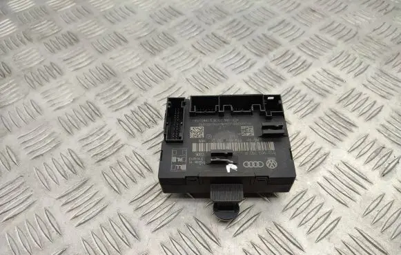 Audi A4 S4 B8 8K Door control unit/module 8T0959793G 8T0959793P