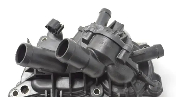Volkswagen Polo V 6R Water pump 04C121042C