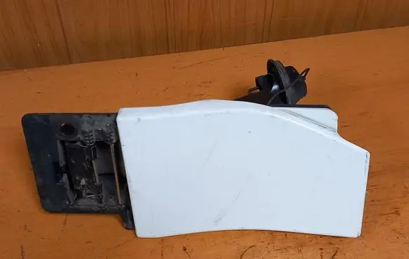 Opel Vivaro Fuel tank cap 781209835R