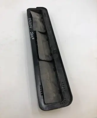Jeep Compass Quarter panel pressure vent 