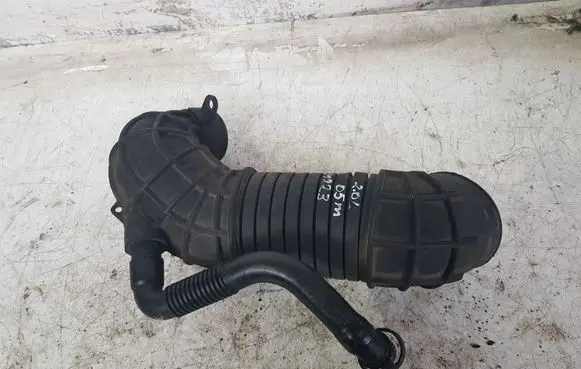 Audi A4 S4 B7 8E 8H Air intake hose/pipe