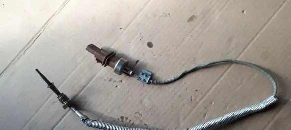 Exhaust gas temperature sensor
