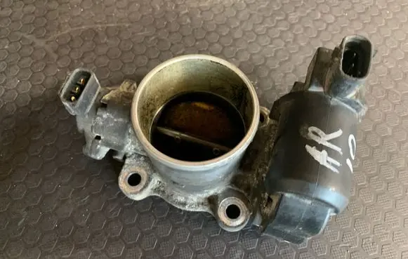 Toyota Corolla Verso AR10 Throttle valve PA612GF33