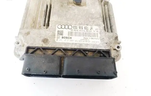 Volkswagen PASSAT B6 Engine control unit/module 03G906021JH 0281013608